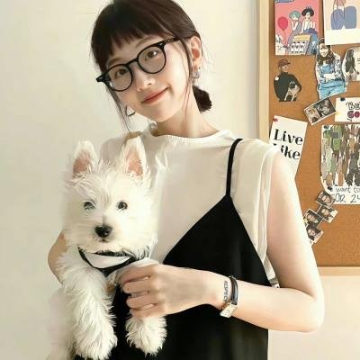 顶楼左边那栋房子